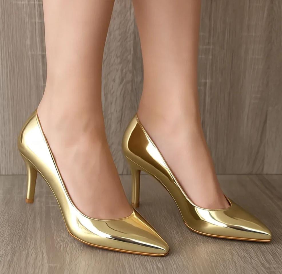 Goldy heels