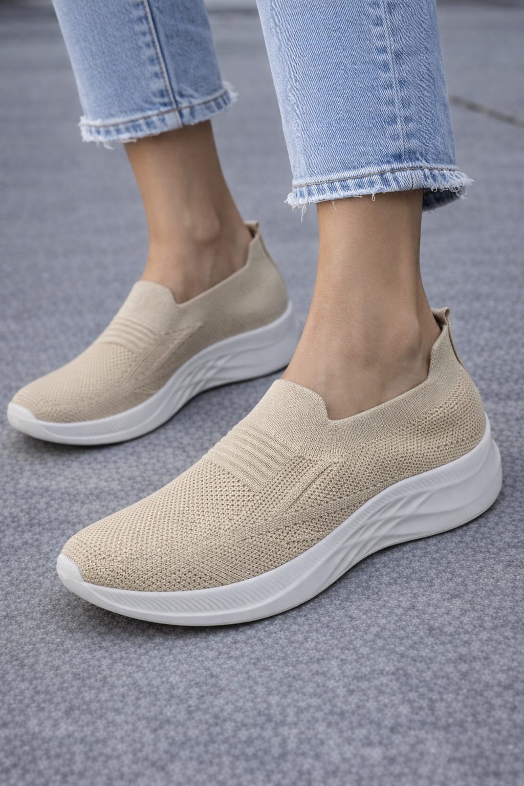 Beige sneaker