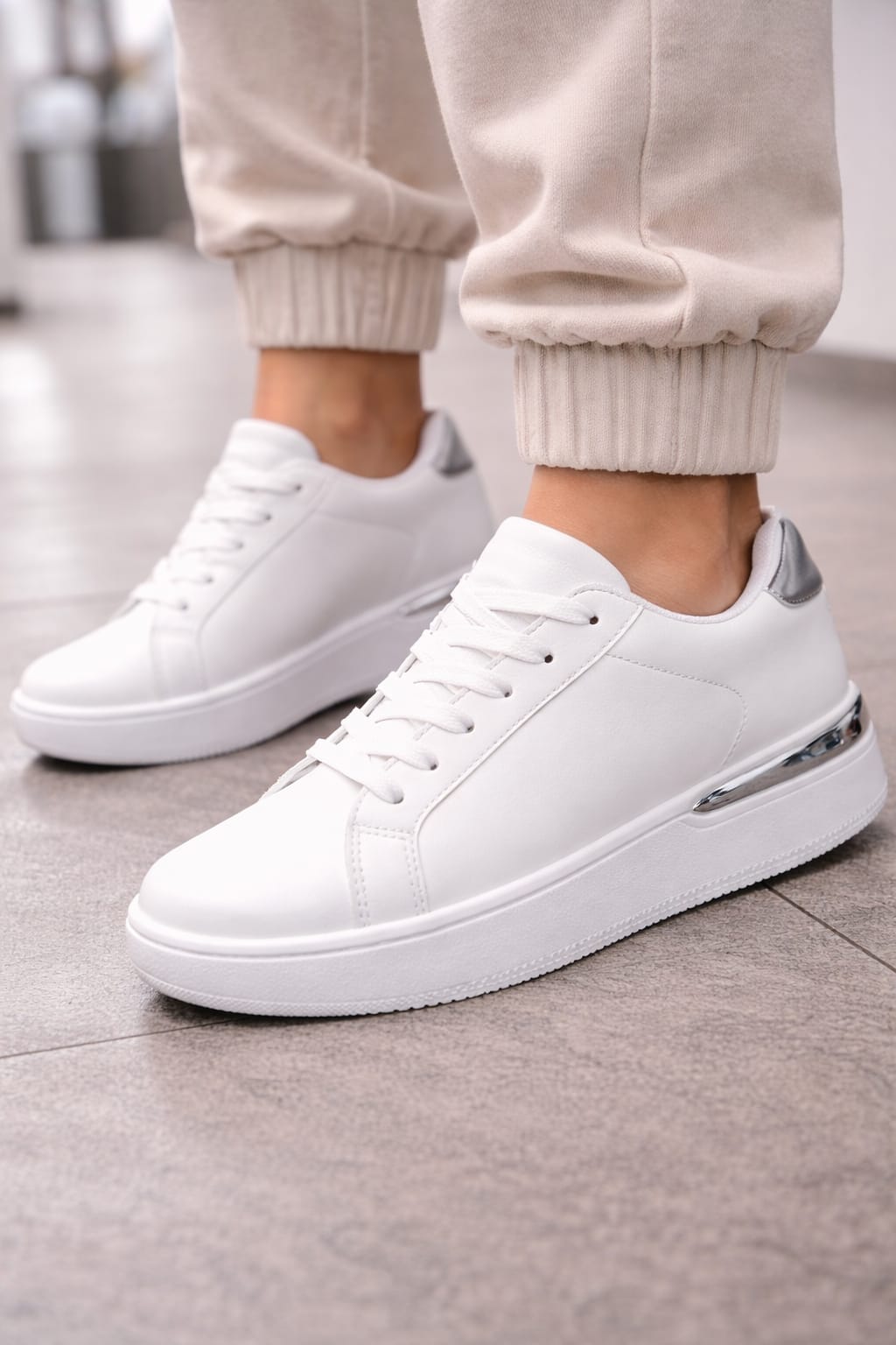 Basic white