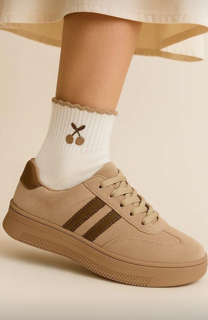 Beige ft brown sneaker