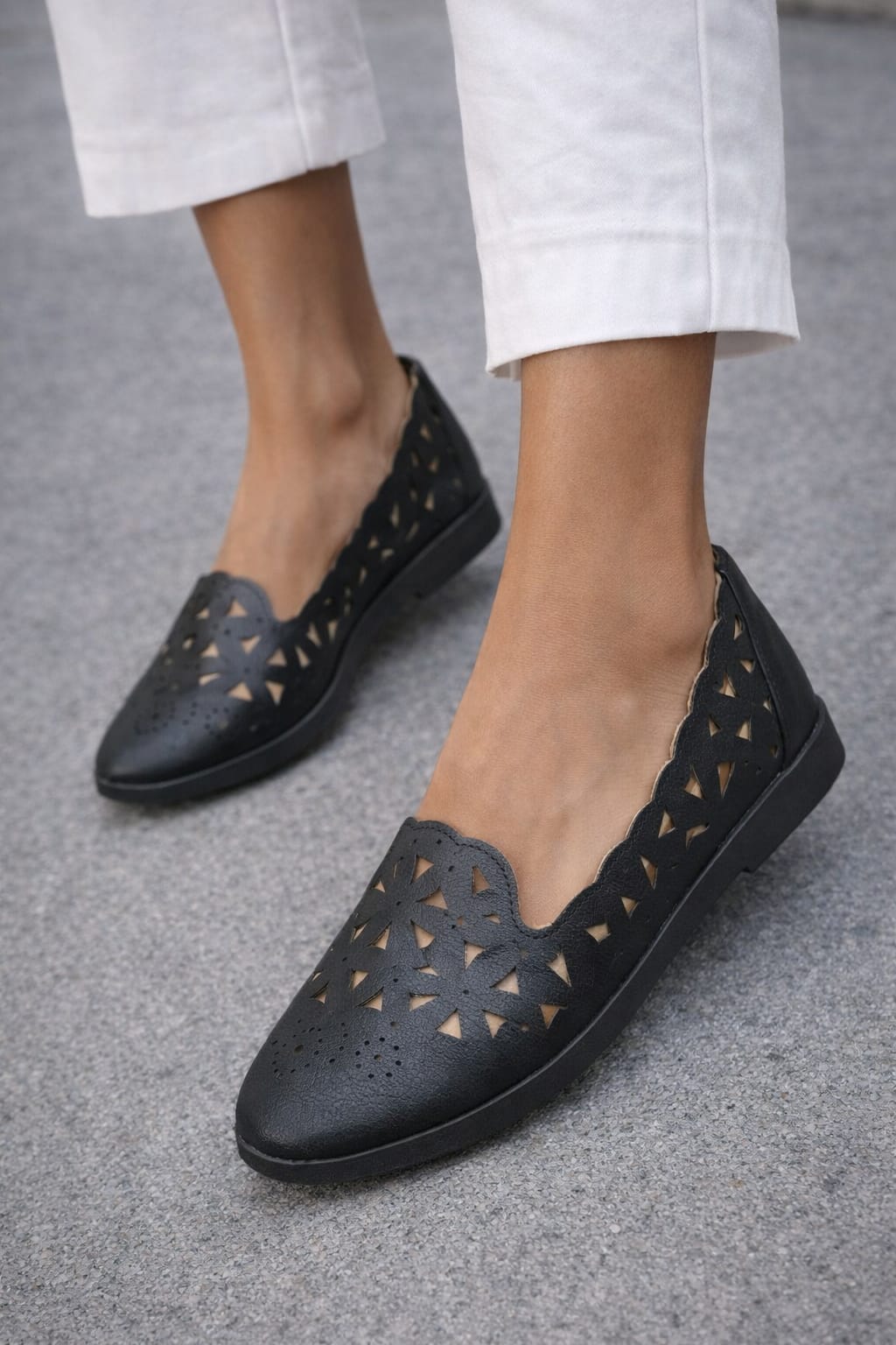 Spring black ballerina
